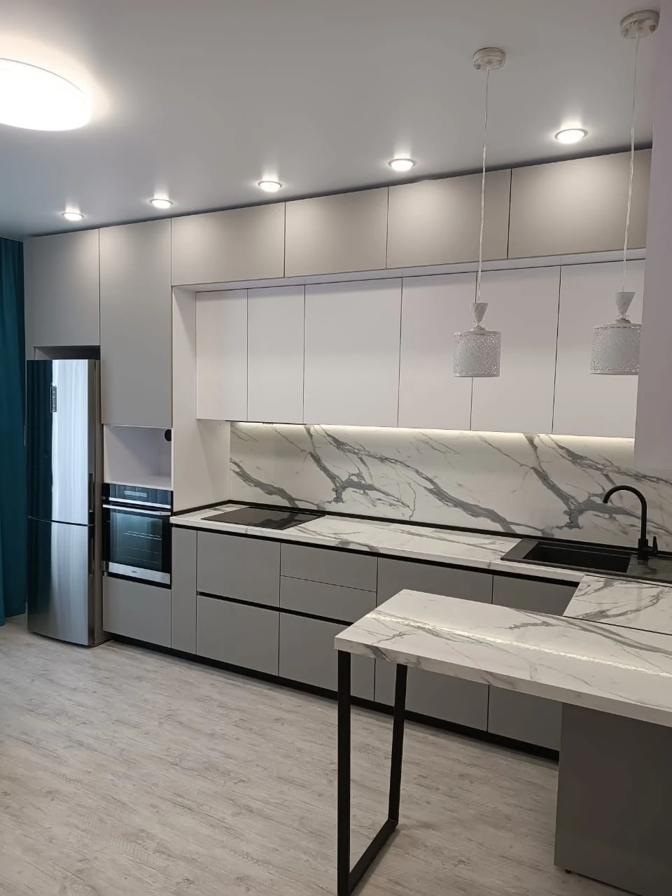 Кухня с островом, работа Korpus
